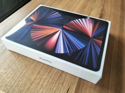 Apple iPad Pro 5th Gen 256GB, Wi-Fi, 12.9