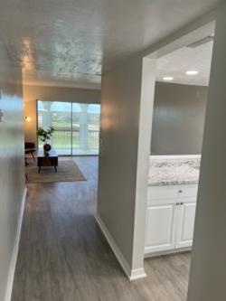 2 BR, 960 ft² - 55+ Fully Updated Condo on Florida Coast!